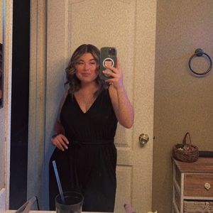 Meet your Posher, Laurita